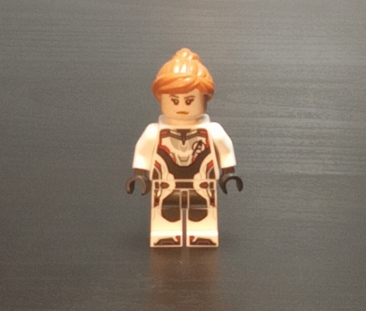 LEGO Avengers Endgame: Black Widow - White Jumpsuit sh571 From Sets 76144, 76126