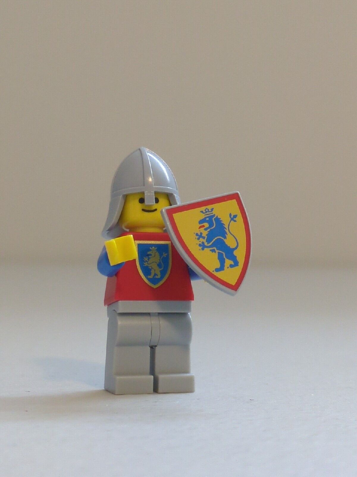 Lego Castle: Crusaders: Crusader Lion w/ Shield