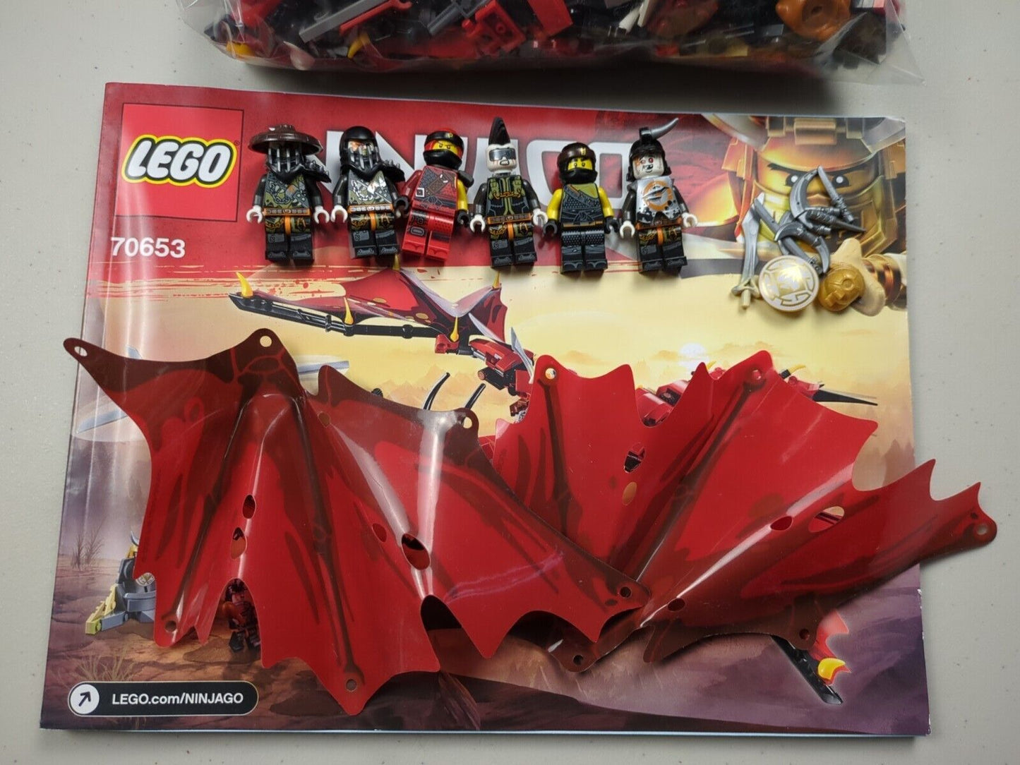 Lego NINJAGO: Hunted: Firstbourne Set 70653 w/ Instructions