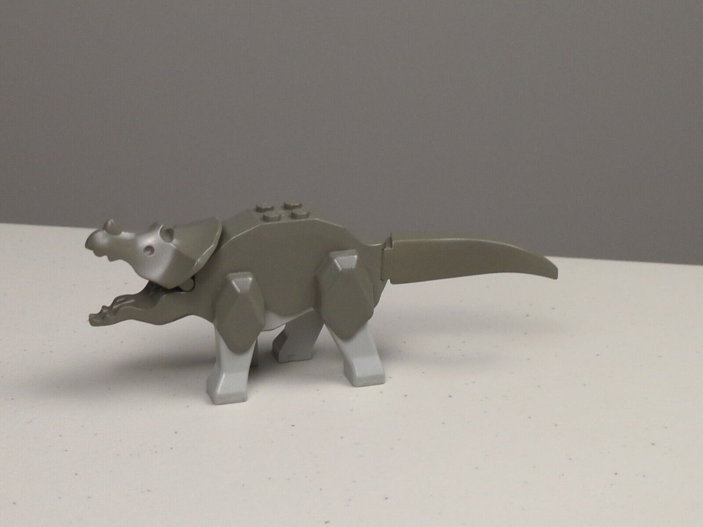 Lego Animal, Dinosaur: Dinosaur Triceratops tricera02 From Set 5975