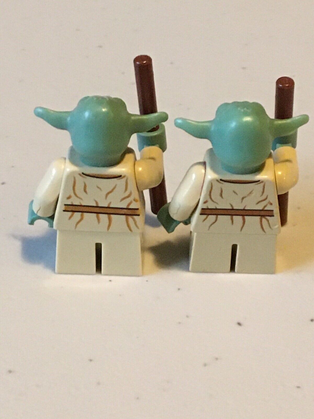 LEGO Star Wars 2002 Yoda sw0051 **MISPRINT** Check the Left Compared to Right