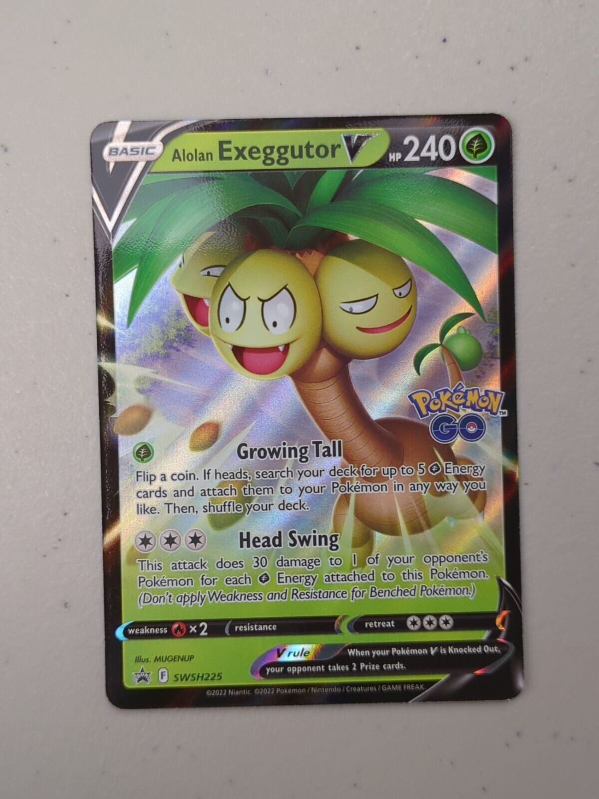 Alolan Exeggutor V - SWSH225 - Ultra Rare Sword & Shield Promos - Pokemon  - NM