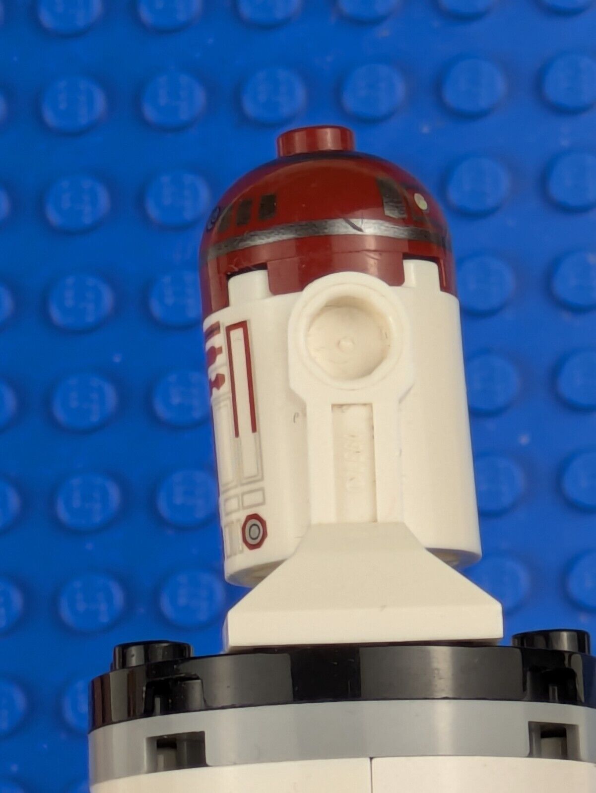 Lego Star Wars: R4-P17 - Astromech Droid sw0456 Set 75006