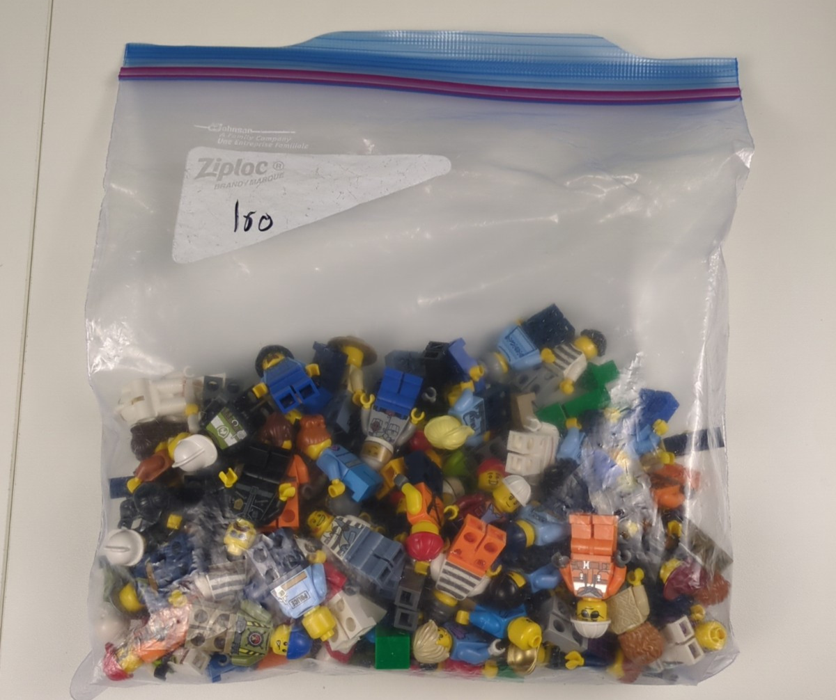 Lego 100 Minifigures Bundle / Lot