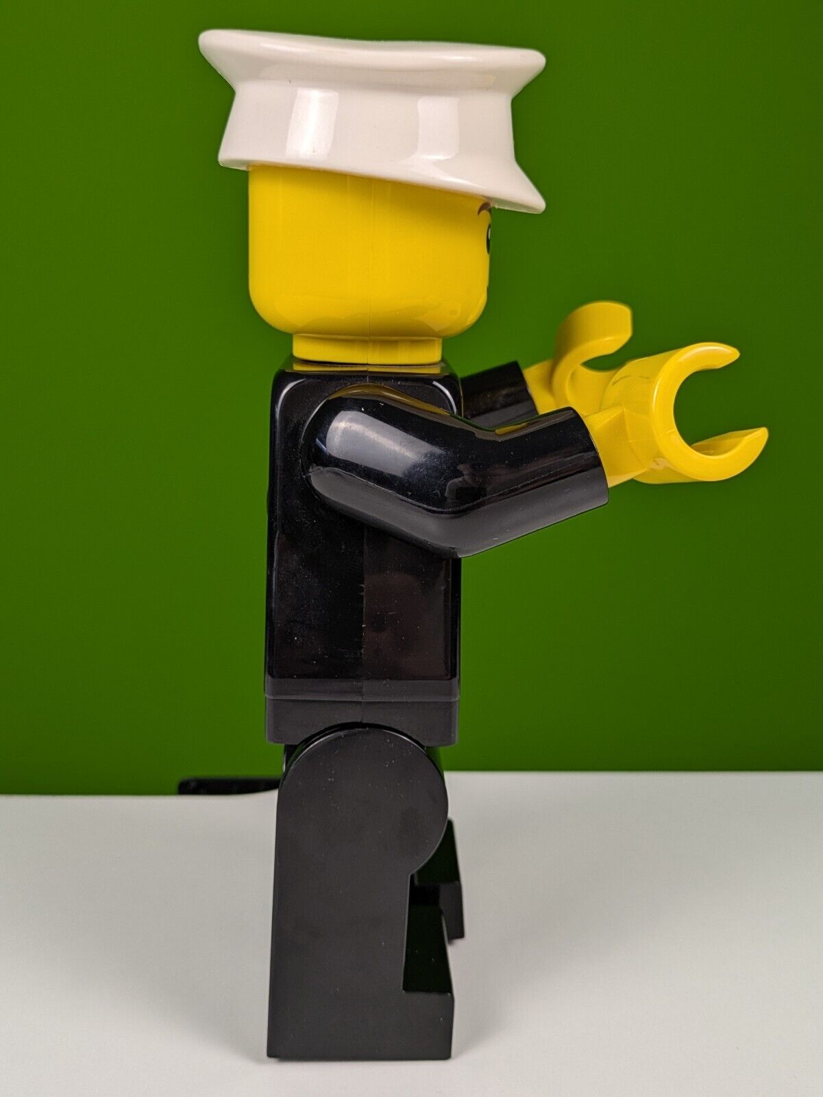 Lego Clock: Town: City: Digital Clock, City Policeman Figure Alarm Clock 9002274