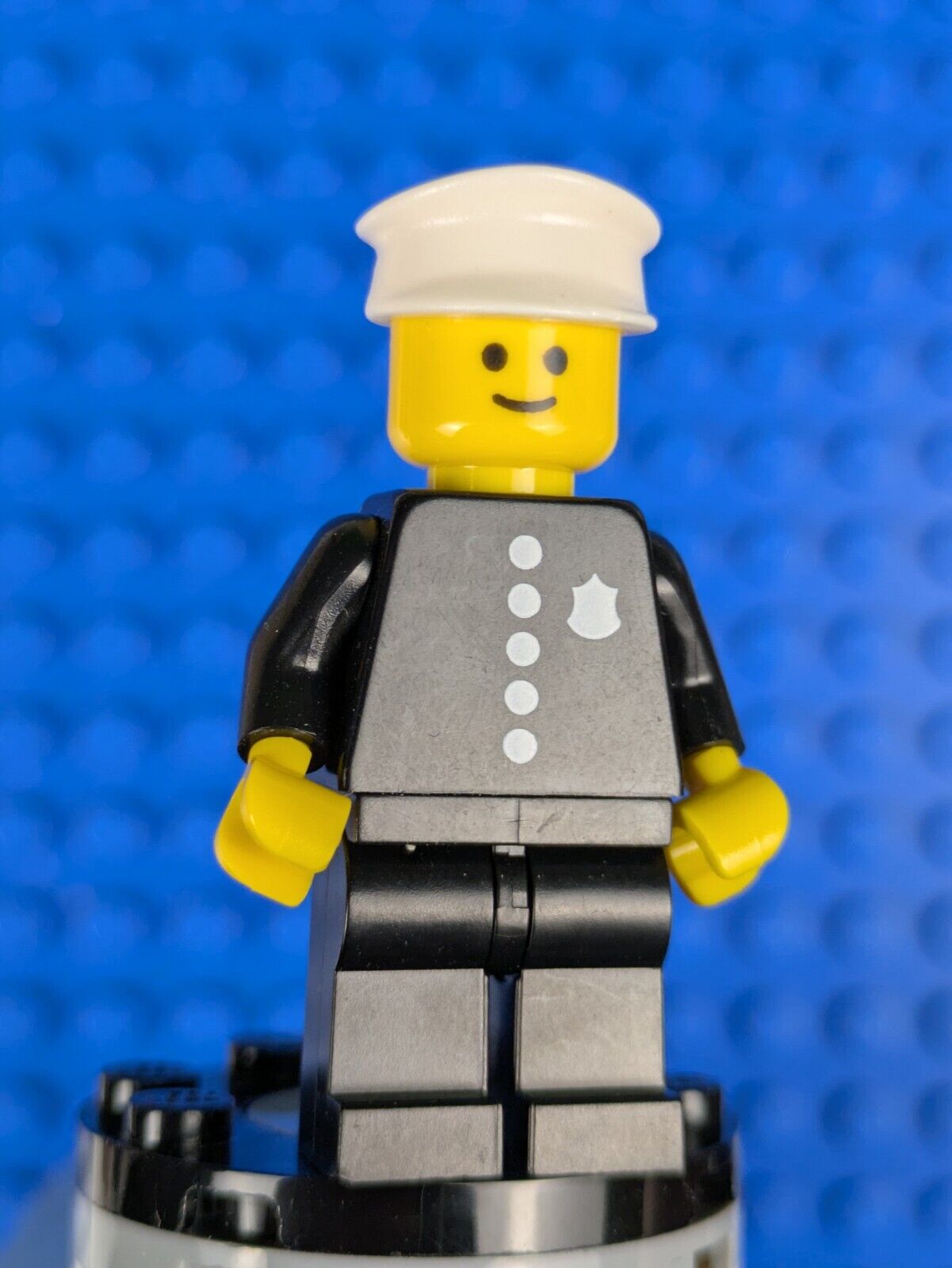 Lego Minifigure Series 18: Classic Police Officer col329 Sets 71021, 6213825