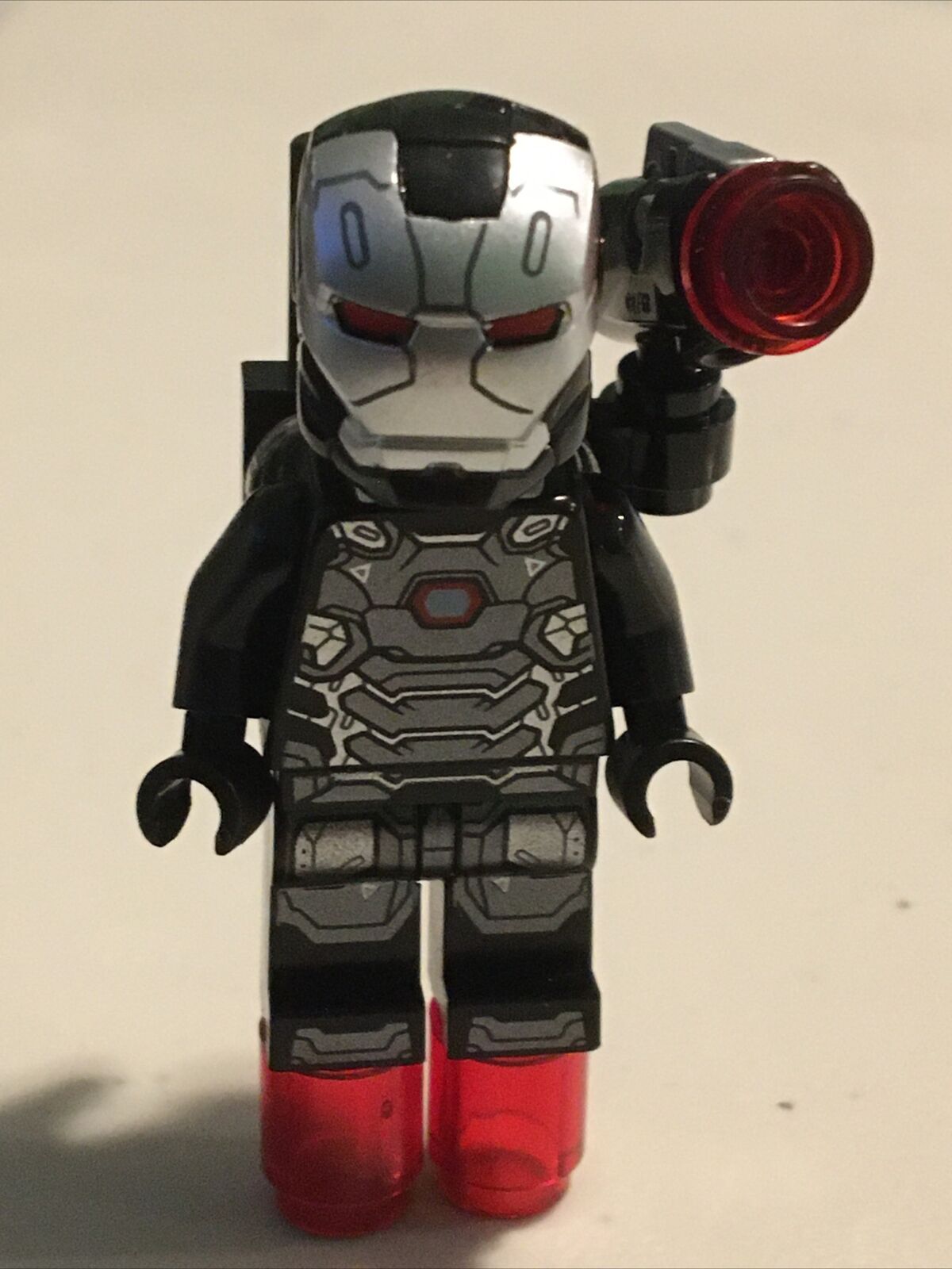 LEGO Marvel Comics War Machine w/ Shooter sh258 From Set 76051 - Great Condition