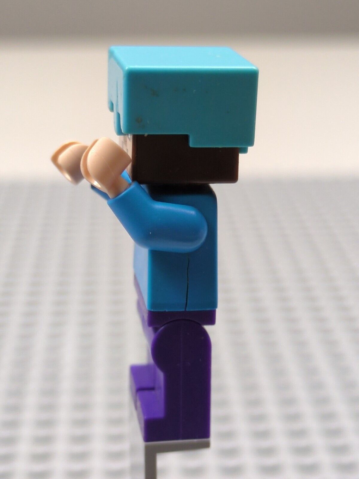 Lego Minecraft: Steve - Dark Purple Legs min020 Set 21122