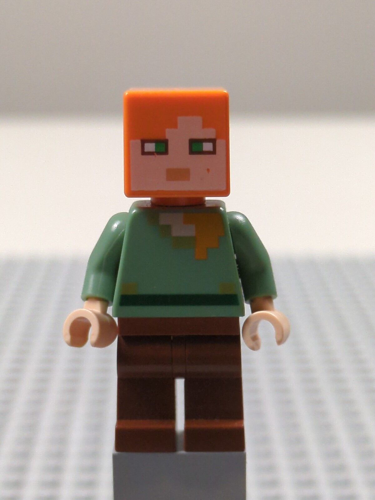 Lego Minecraft: Alex - Reddish Brown Legs min017 Sets 21121, 21169, 21179