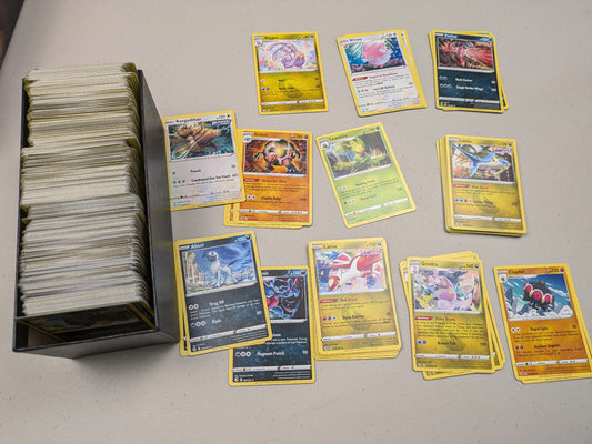 575+ Pokemon Rare, Uncommon, Common Cards Bundle DEAL!