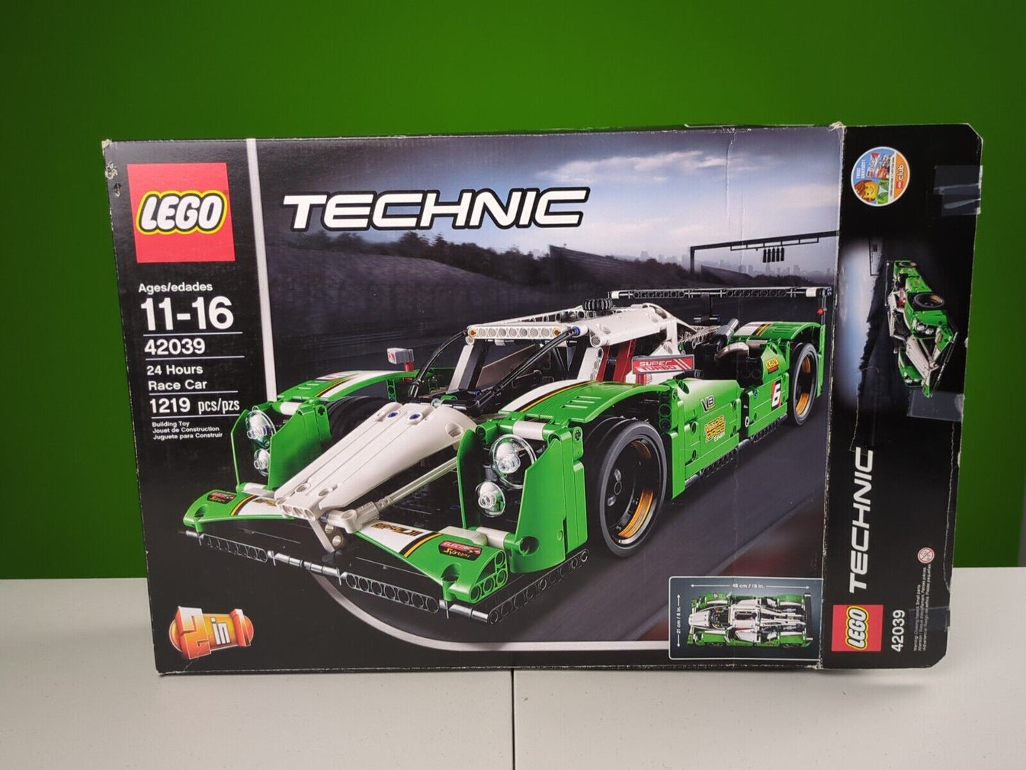 Lego Technic: Model: Race: 24 Hours Race Car Set 42039