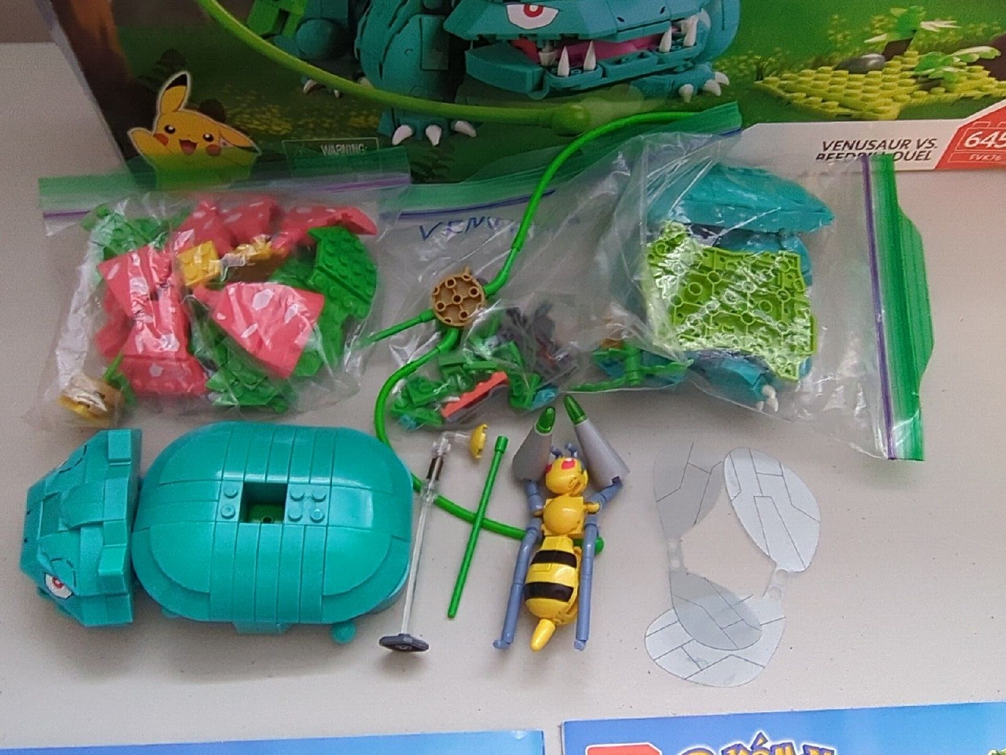 Mega Construx Pokemon Venusaur vs. Beedrill Duel Set FVK76 645 pcs Rare!