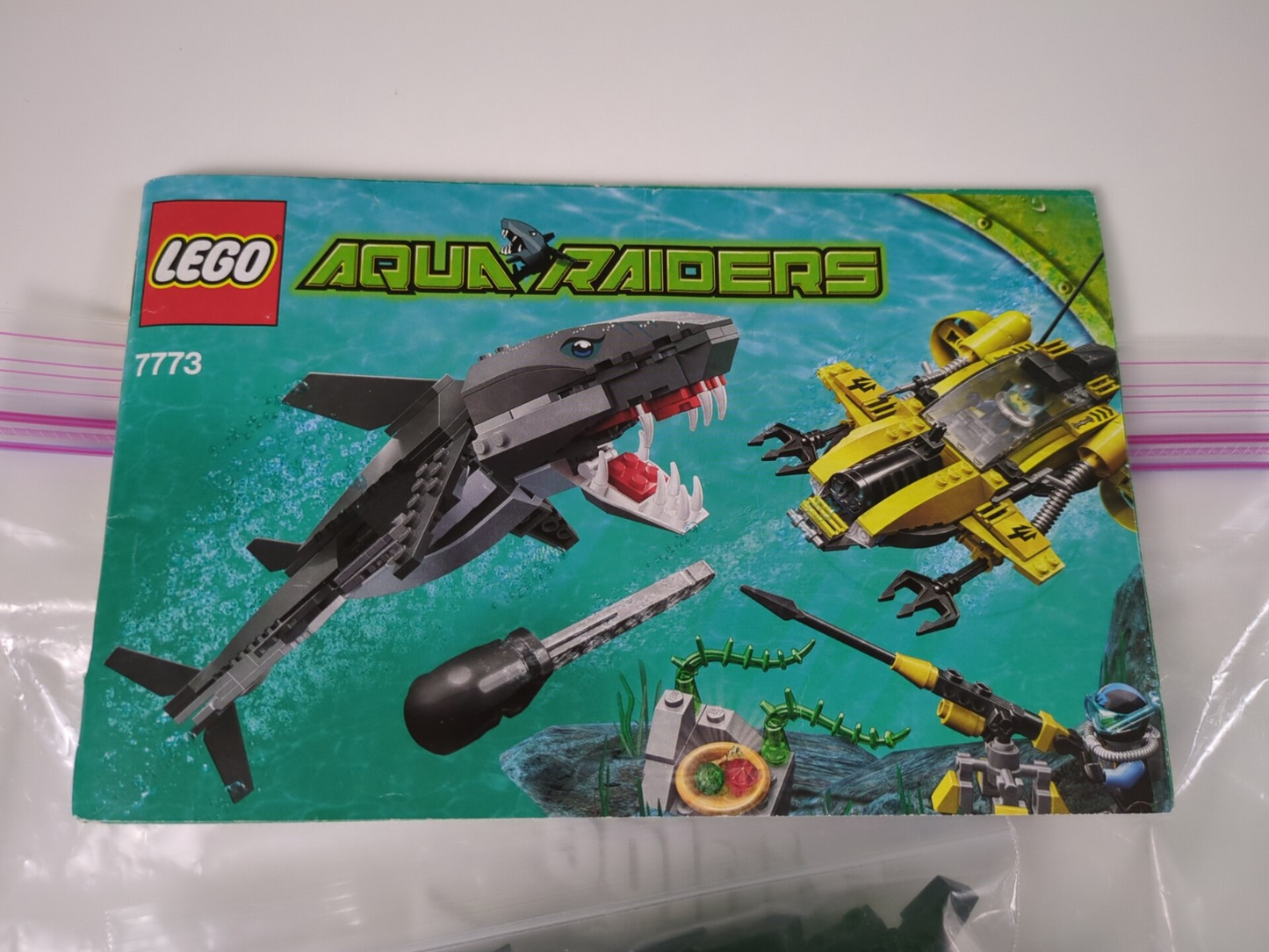 Lego Aquazone: Aquaraiders II: Tiger Shark Attack Set 7773 - w/ Instructions