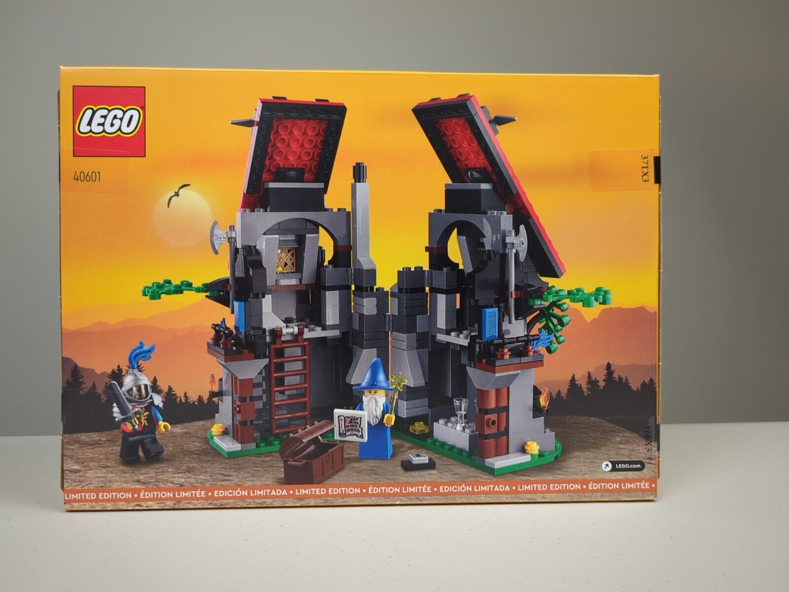 Lego Castle: Dragon Knights: Majisto's Magical Workshop Set 40601 New