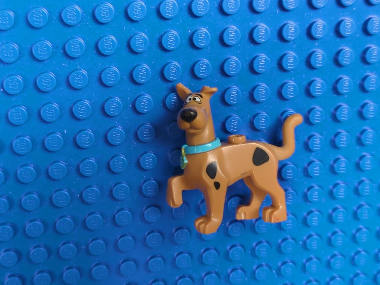 Lego Scooby-Doo: Scooby-Doo 21042pb01c01 Sets 75904, 75900