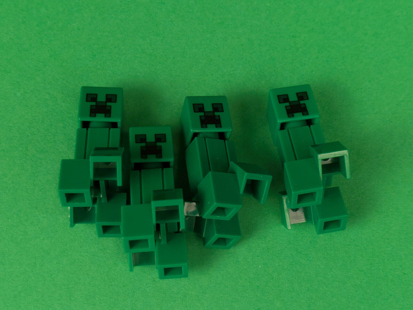 Lego Minecraft: Hoard of Creeper (4X) min012 Sets 21115, 21243