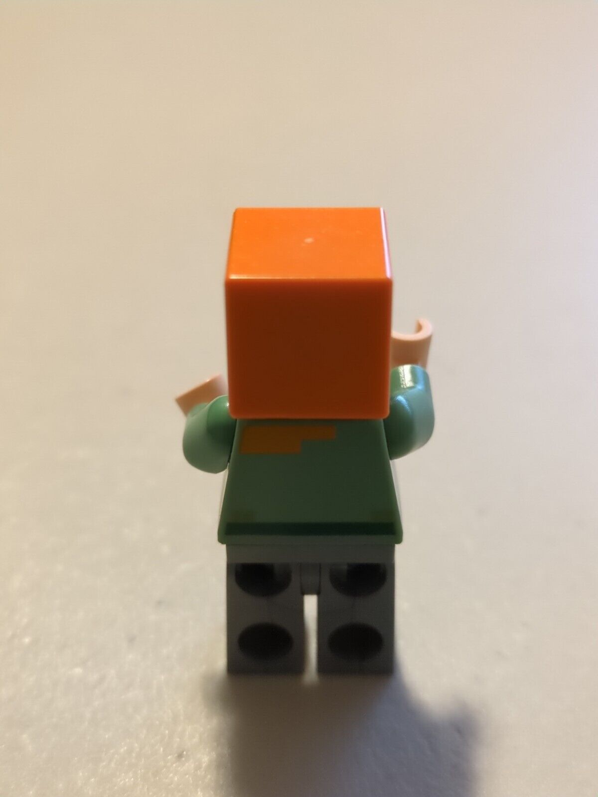 Lego Minecraft Alex - Flat Silver Legs min026 From Set 21125