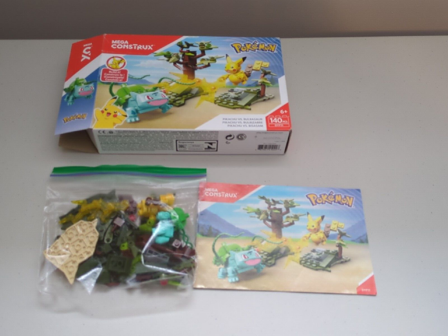 Mega Construx Pokemon Pikachu vs Bubasaur 2017 DYF11 140 Pcs Complete Set