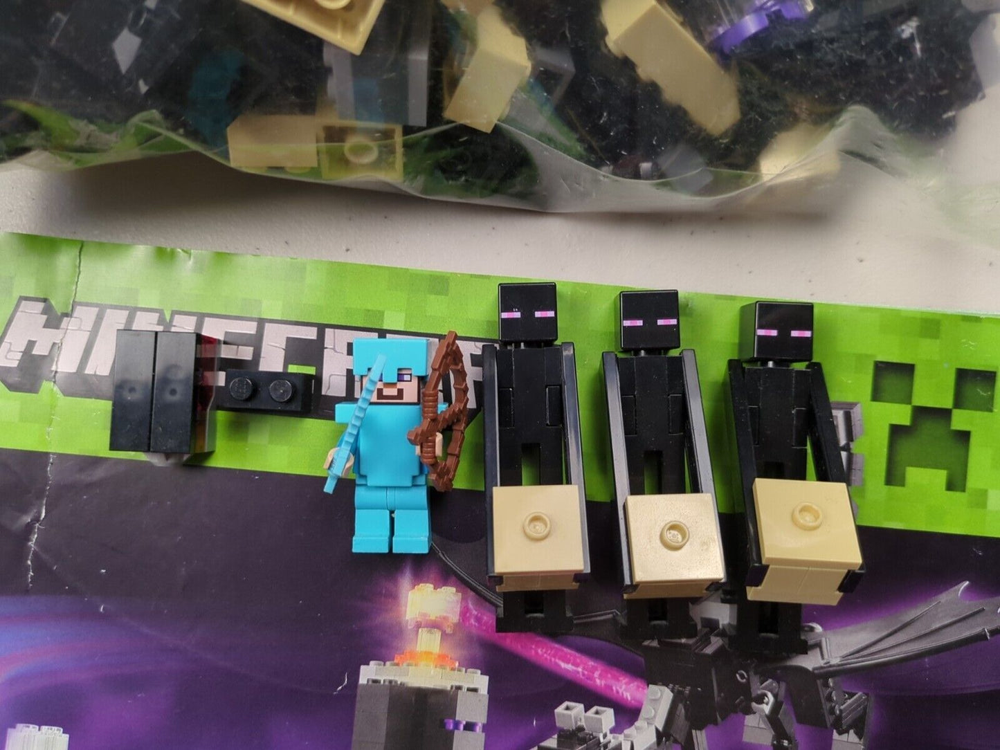 Lego Minecraft: The Ender Dragon Set 21117 w/ Instructions