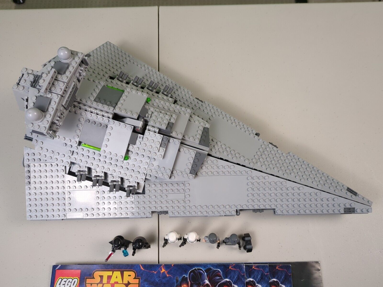 Lego Star Wars: Imperial Star Destroyer 75055 - Excellent Condition!