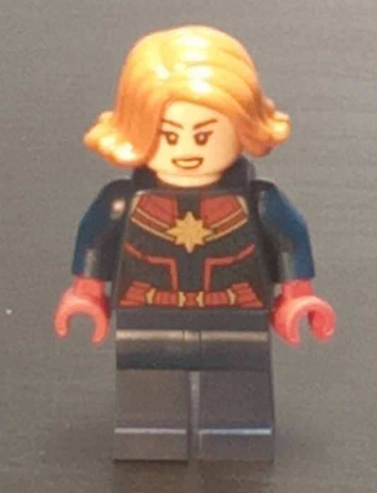 LEGO Super Heroes: Captain Marvel sh555 From Sets 76131, 76127 - Like NEW!