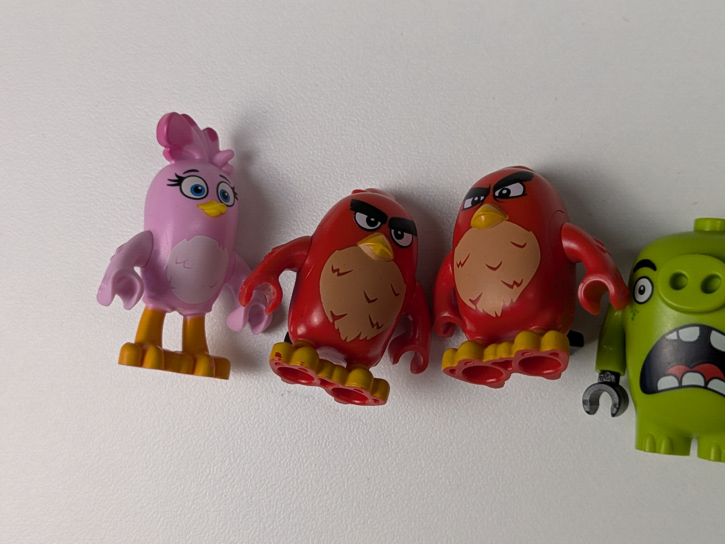 Lego The Angry Birds Movie: Stella, Red, Matilda, Chuck, Herd of Pigs Set 75824