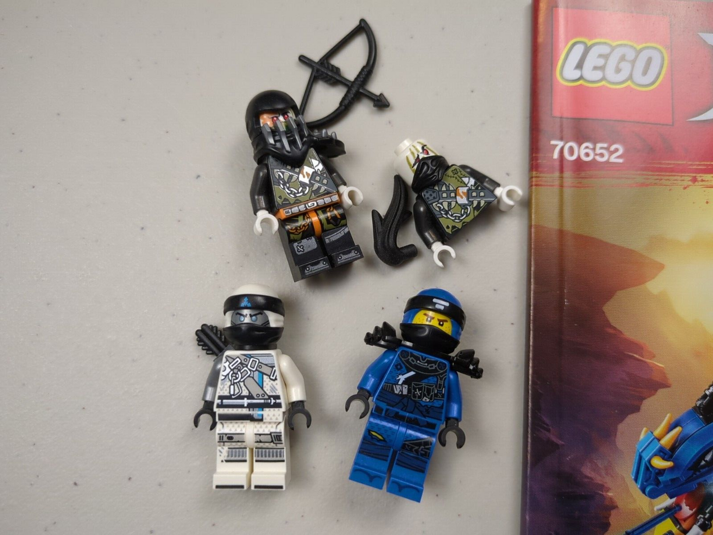 Lego NINJAGO: Hunted: Stormbringer 70652 with Instructions