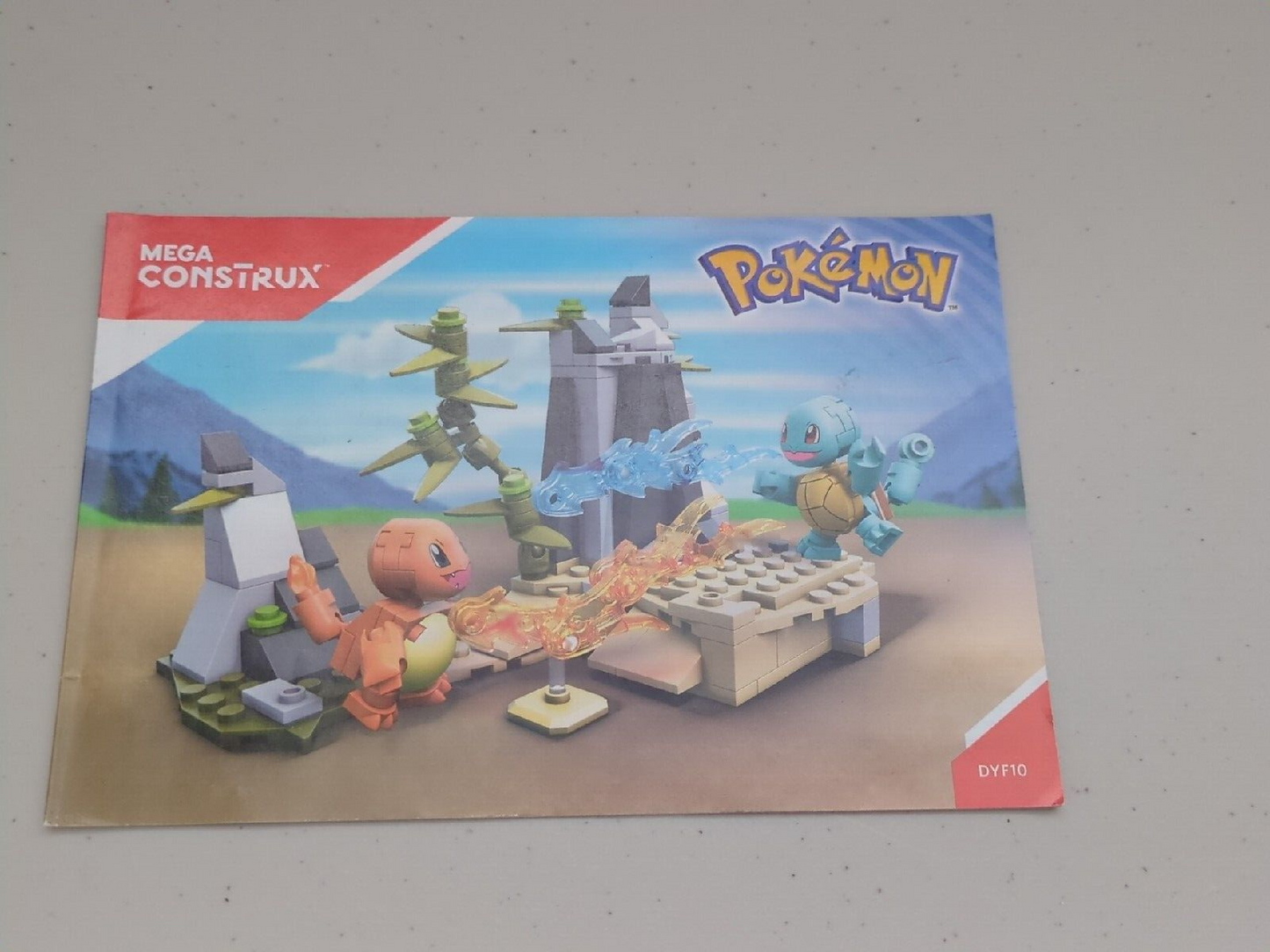 Mega Construx Pokemon Squirtle vs Charmander DYF10 140 pcs Complete Set