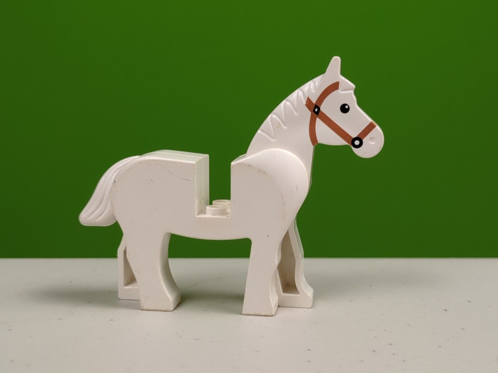 Lego Castle: Horse with Black Eyes 4493c01pb04 Sets 6021, 10223