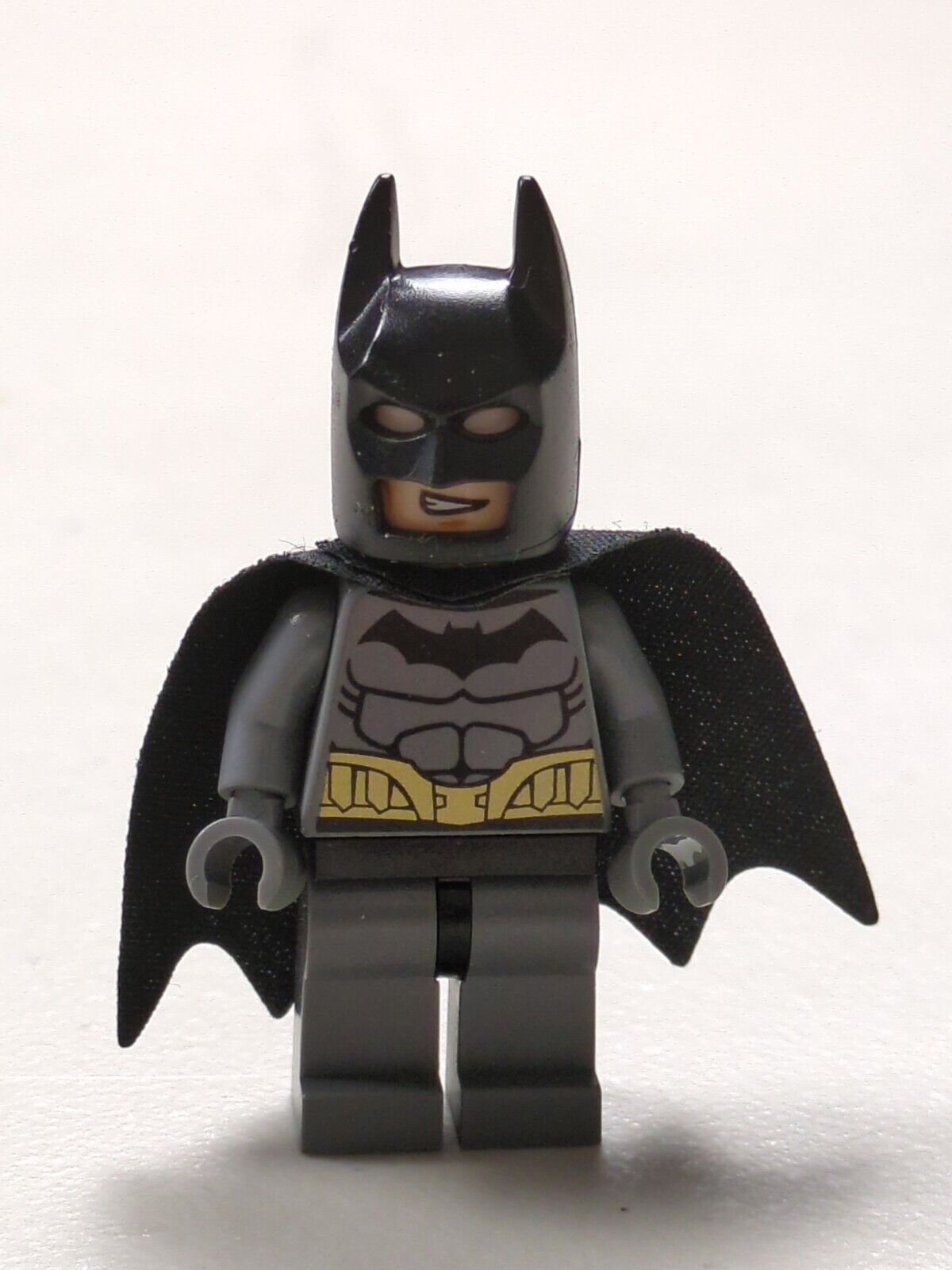 Lego Super Heroes: Batman II: Batman - Dark Bluish Gray Suit sh089 Set 76012