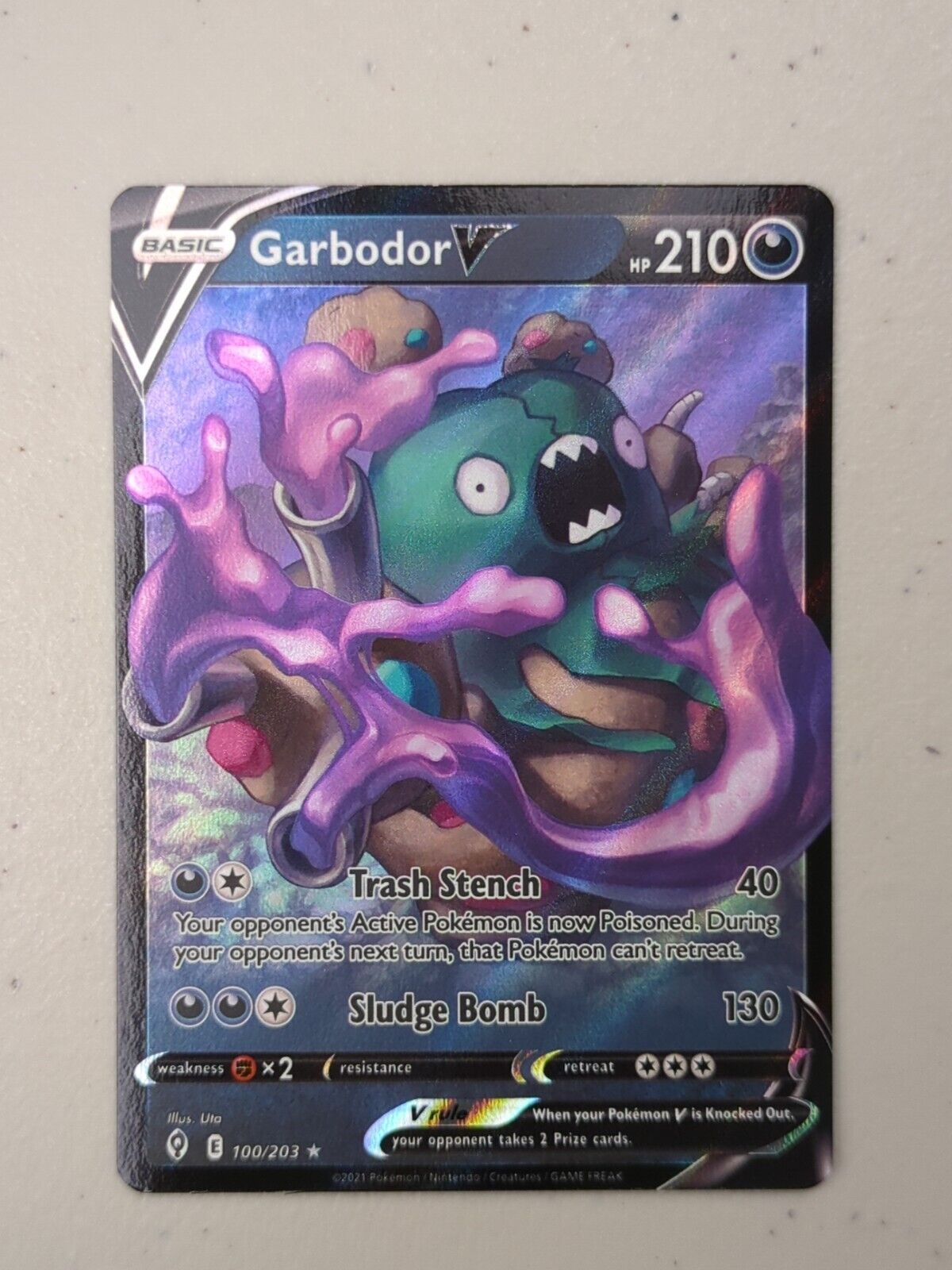 Garbodor V - 100/203 - Ultra Rare Evolving Skies - Pokemon Card - NM