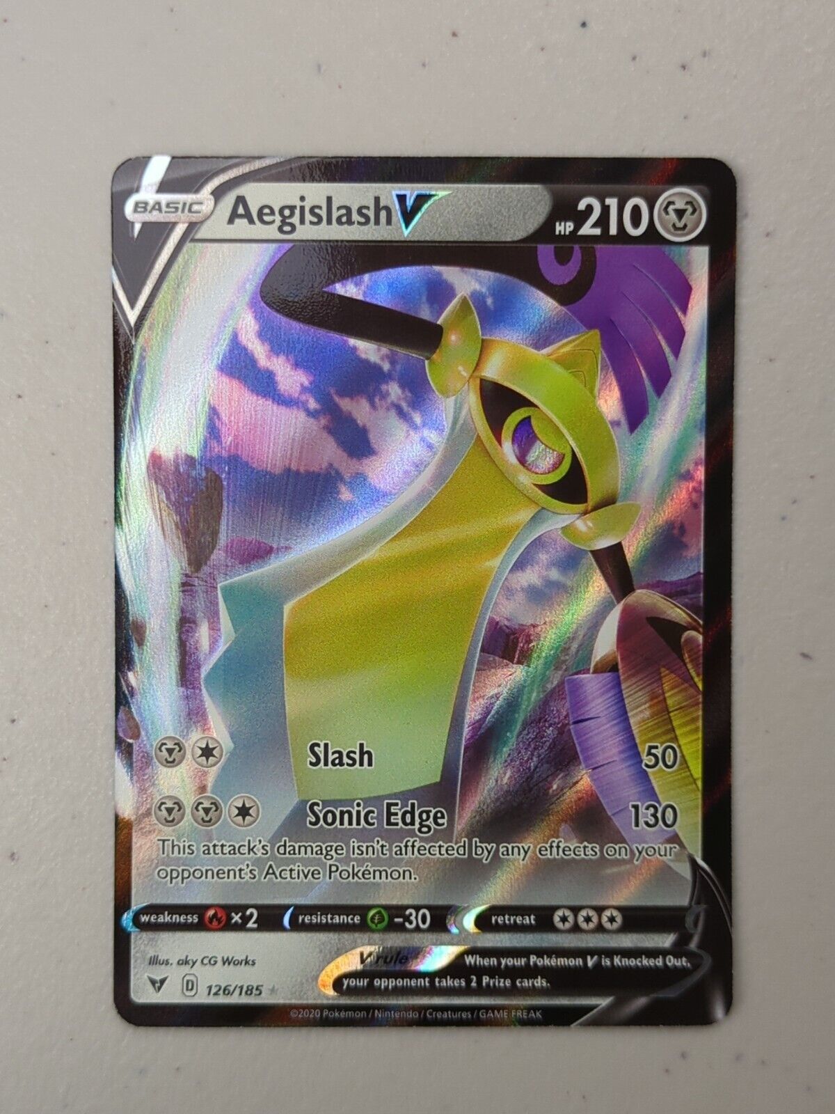 Aegislash V - 126/185 - Ultra Rare Vivid Voltage - Pokemon Card - NM