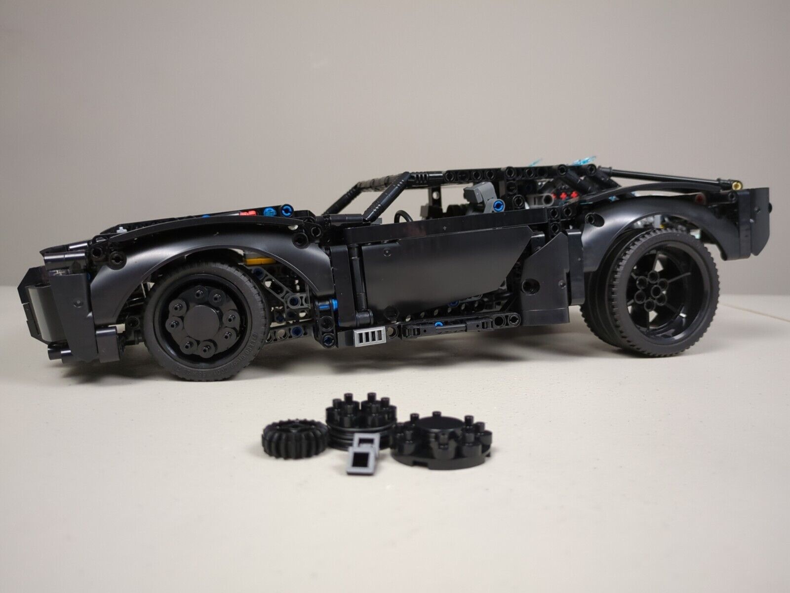 Lego Technic: Super Heroes: The Batman - Batmobile Set 42127