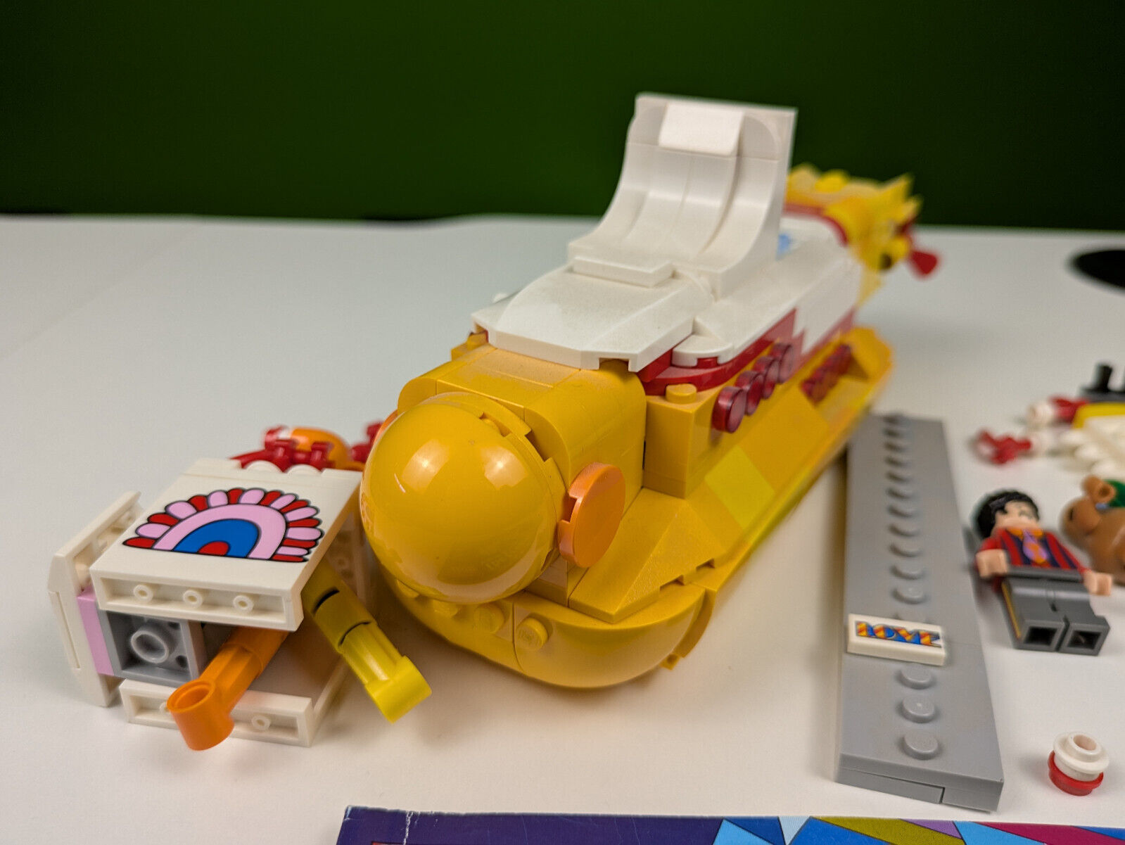 Lego LEGO Ideas (CUUSOO): Yellow Submarine Set 21306 - w/ Instructions