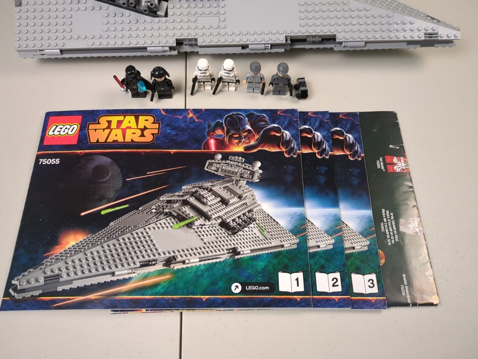 Lego Star Wars: Imperial Star Destroyer 75055 - Excellent Condition!