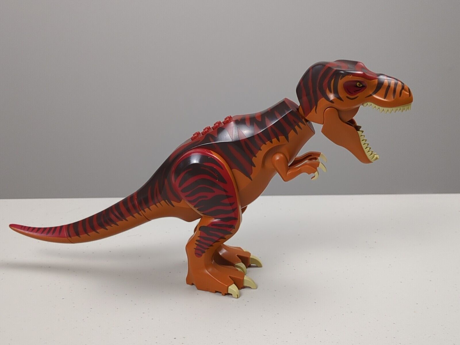 Lego Dinosaur: Dinosaur Tyrannosaurus rex with Dark Red Back trex02 Set 5886