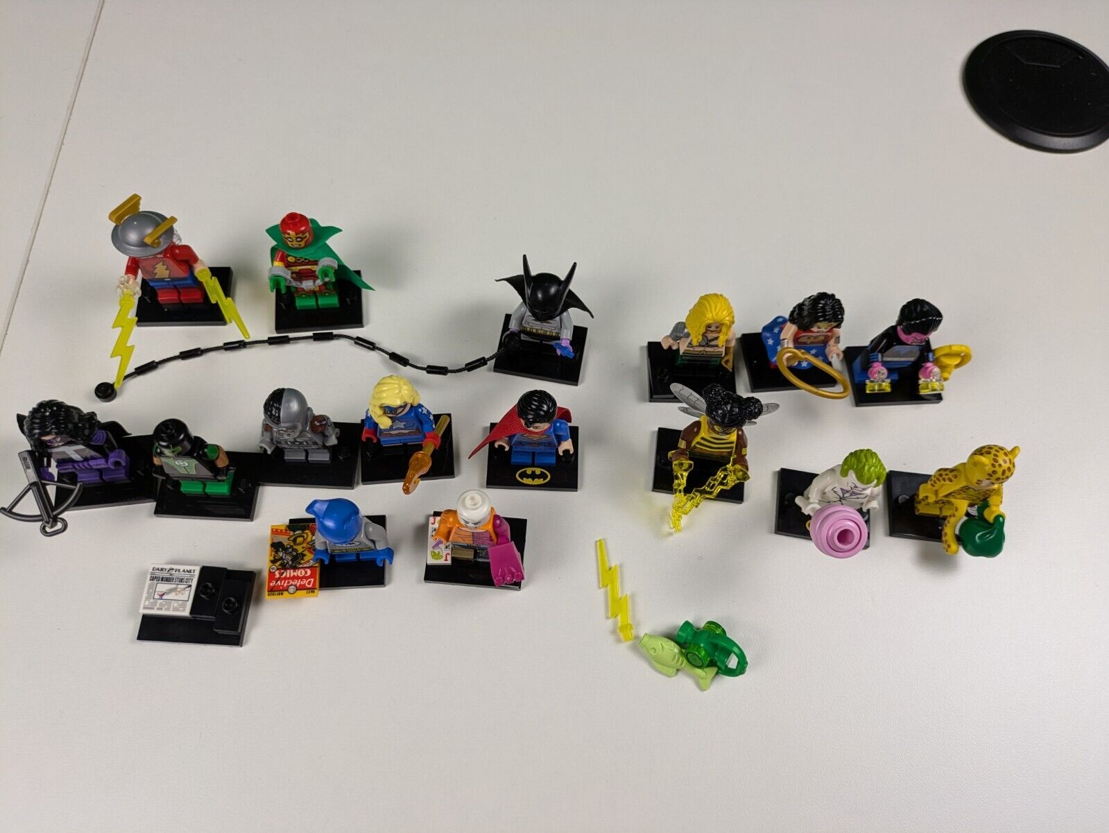 Lego Super Heroes: DC Super Heroes Set 71026 - 16 Minifigures Complete!