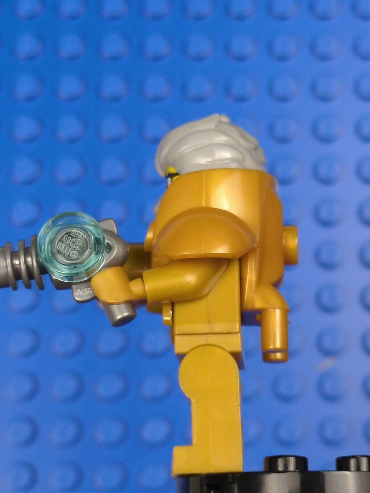 Lego DREAMZzz: Mr. Oz - Gold Suit and Armor drm035 Set 71475