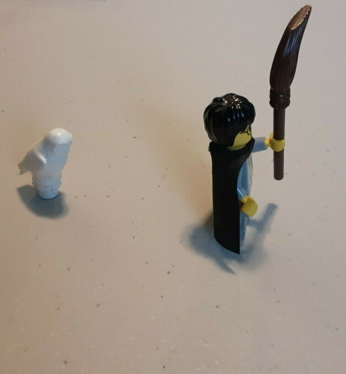 LEGO Harry Potter hp036 w/ Black Cape, Brown Magic Broom & White Owl