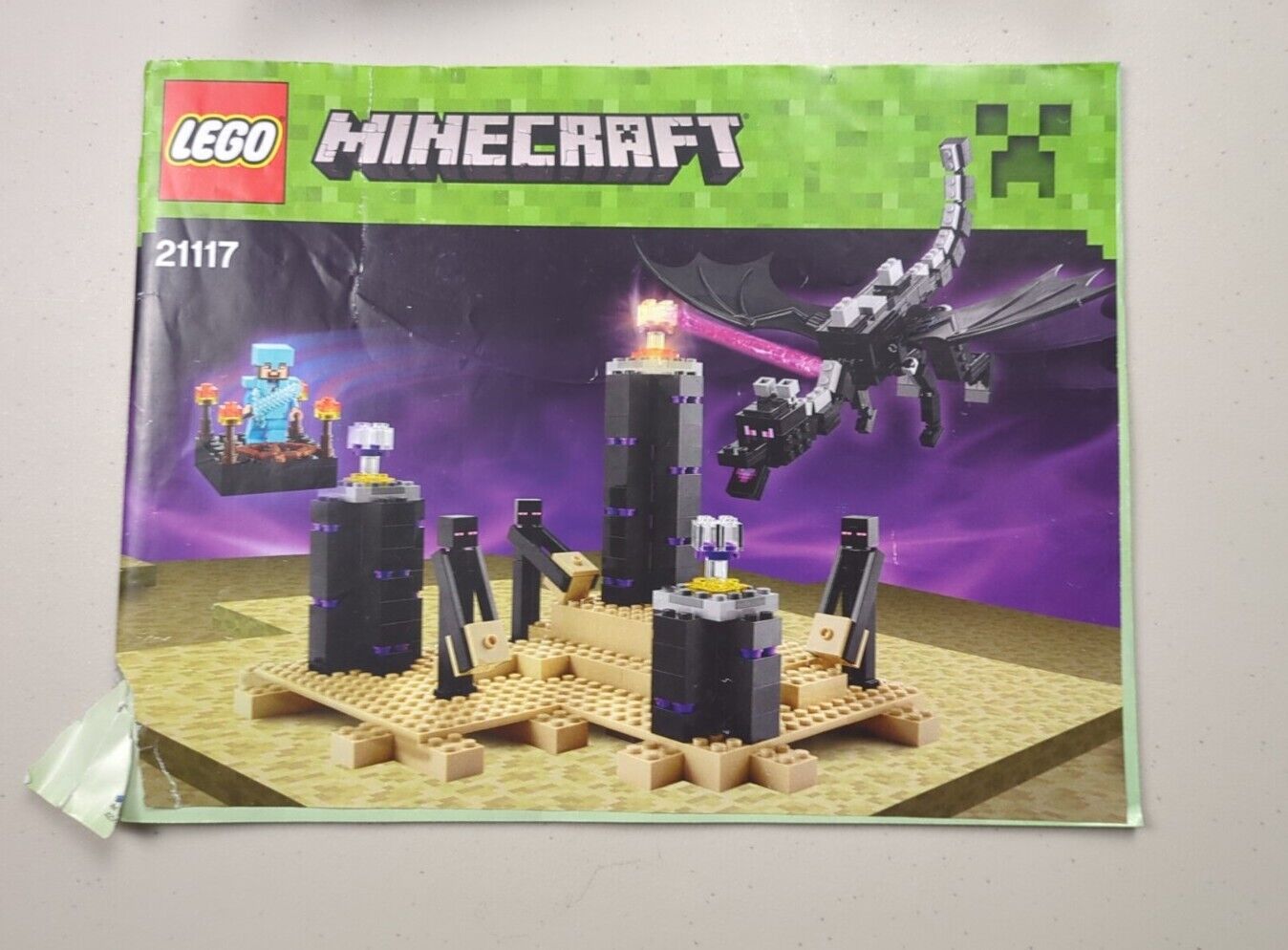 Lego Minecraft: The Ender Dragon Set 21117 w/ Instructions