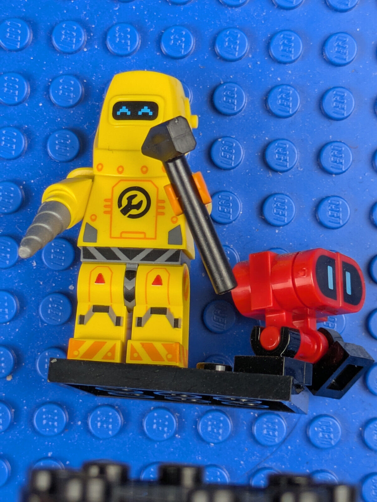 Lego Minifigure Series 22: Robot Repair Tech col22-1 Sets 71032, 66700