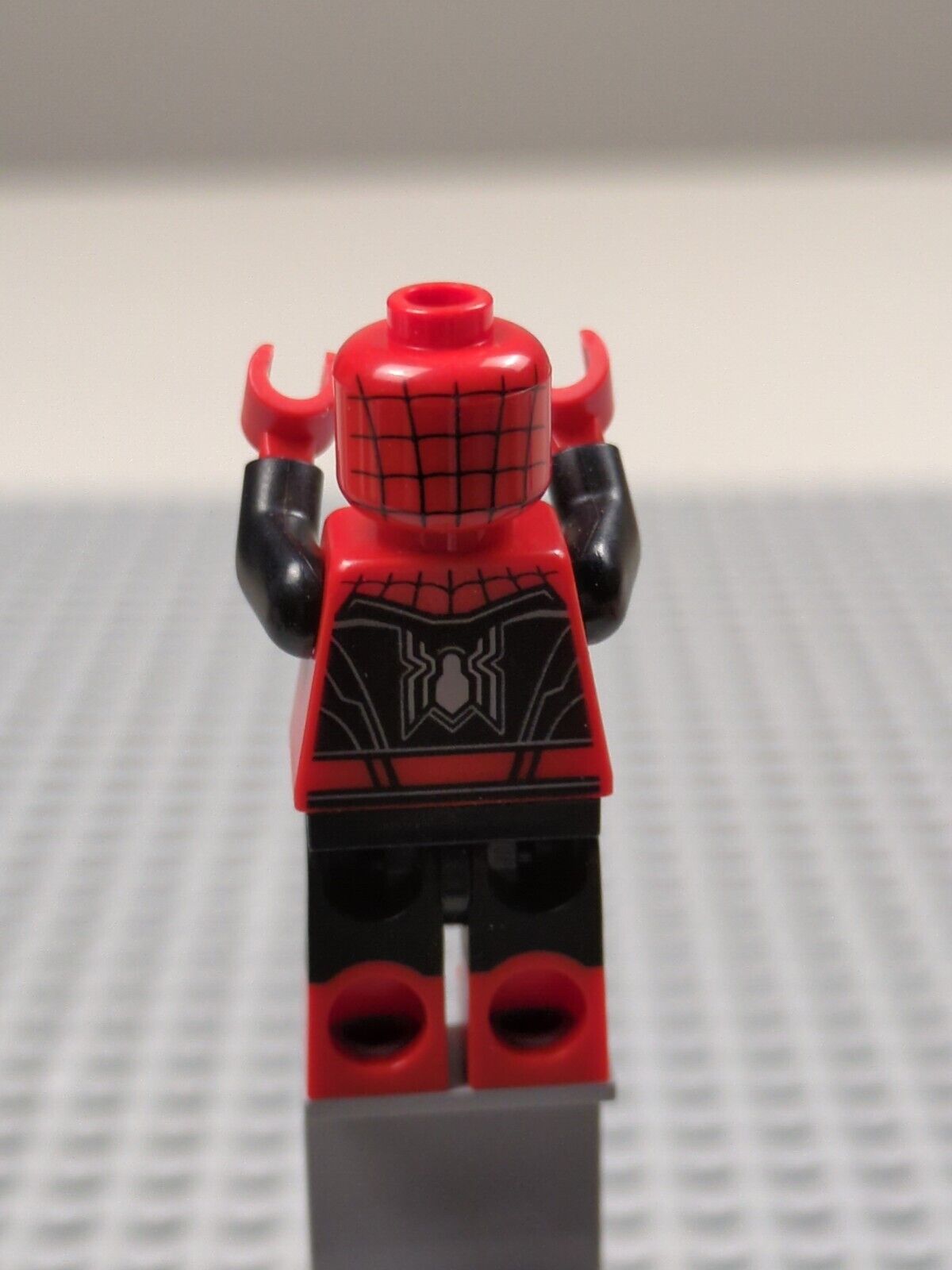 Lego Super Heroes: Spider-Man - Black and Red Suit sh782 Sets 76184, 30443