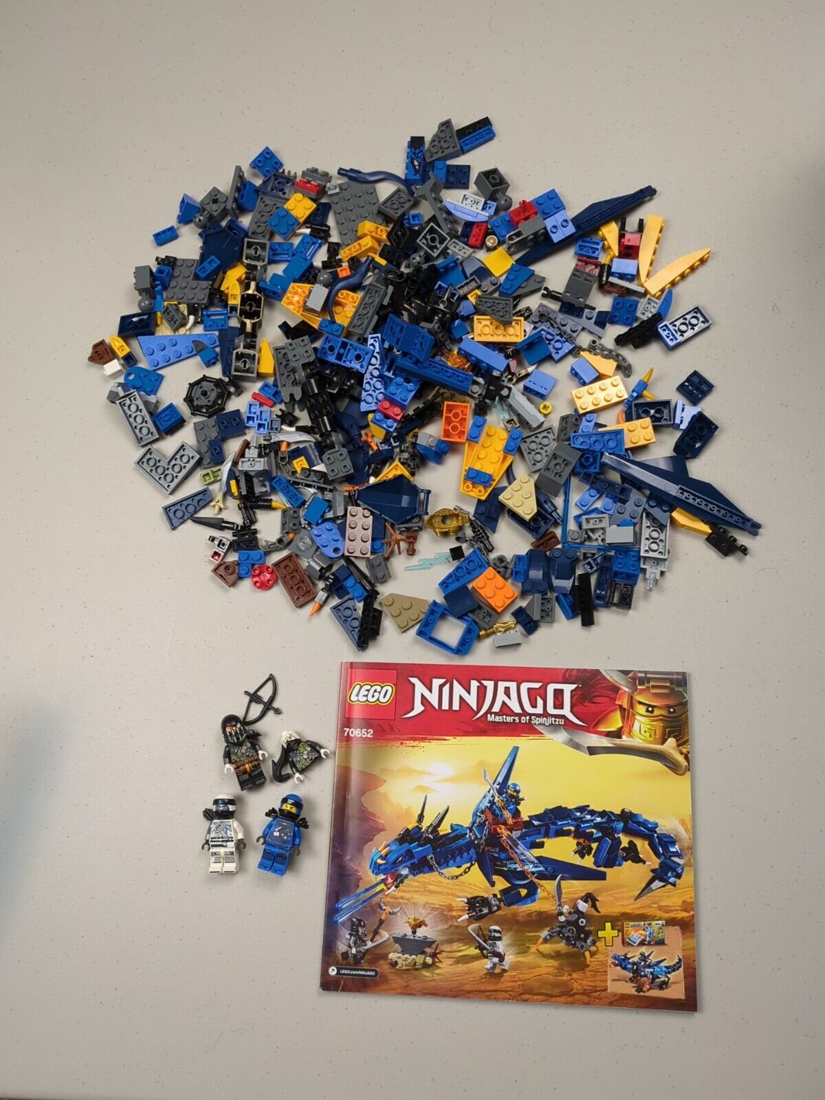 Lego NINJAGO: Hunted: Stormbringer 70652 with Instructions