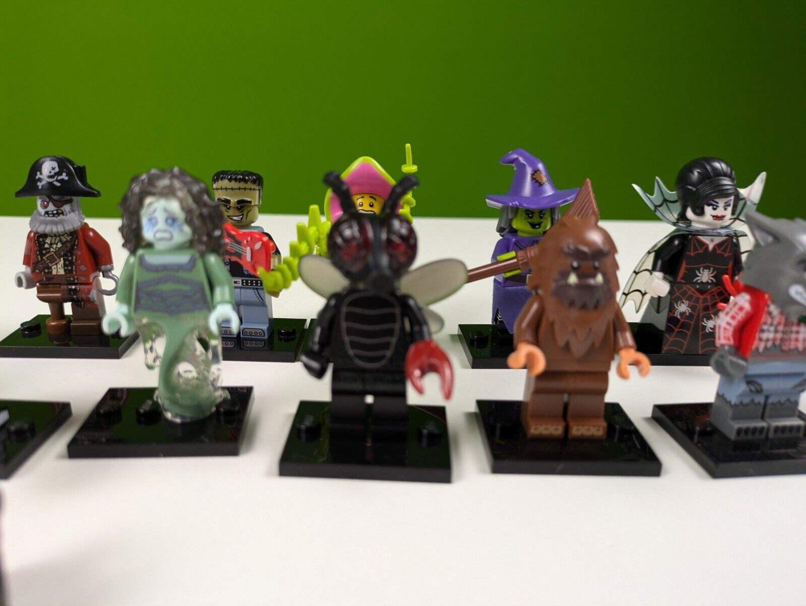 Lego Series 14 Minifigures: Minifigure, Series 14 71010 (14/16 Minifigures)