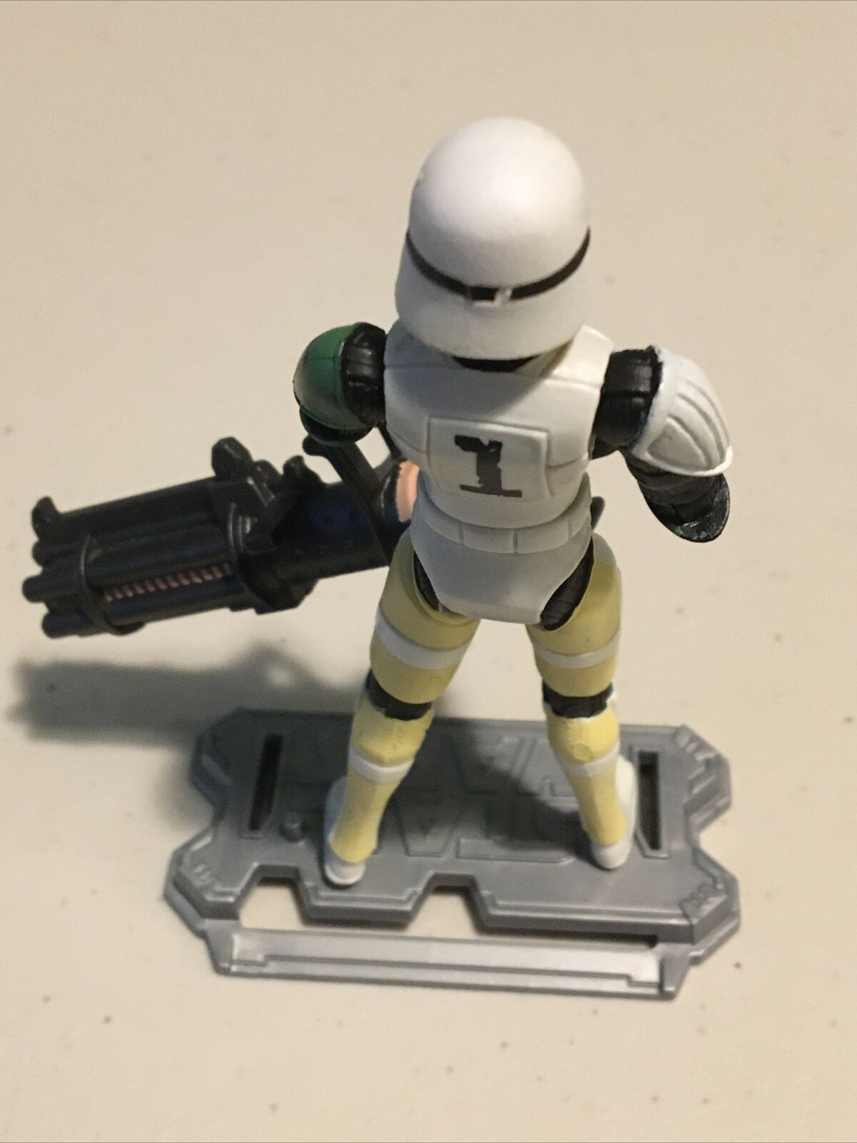 Star Wars Clone Wars 2011 Hevy Clone Trooper (Training Armor) CW41 TCW