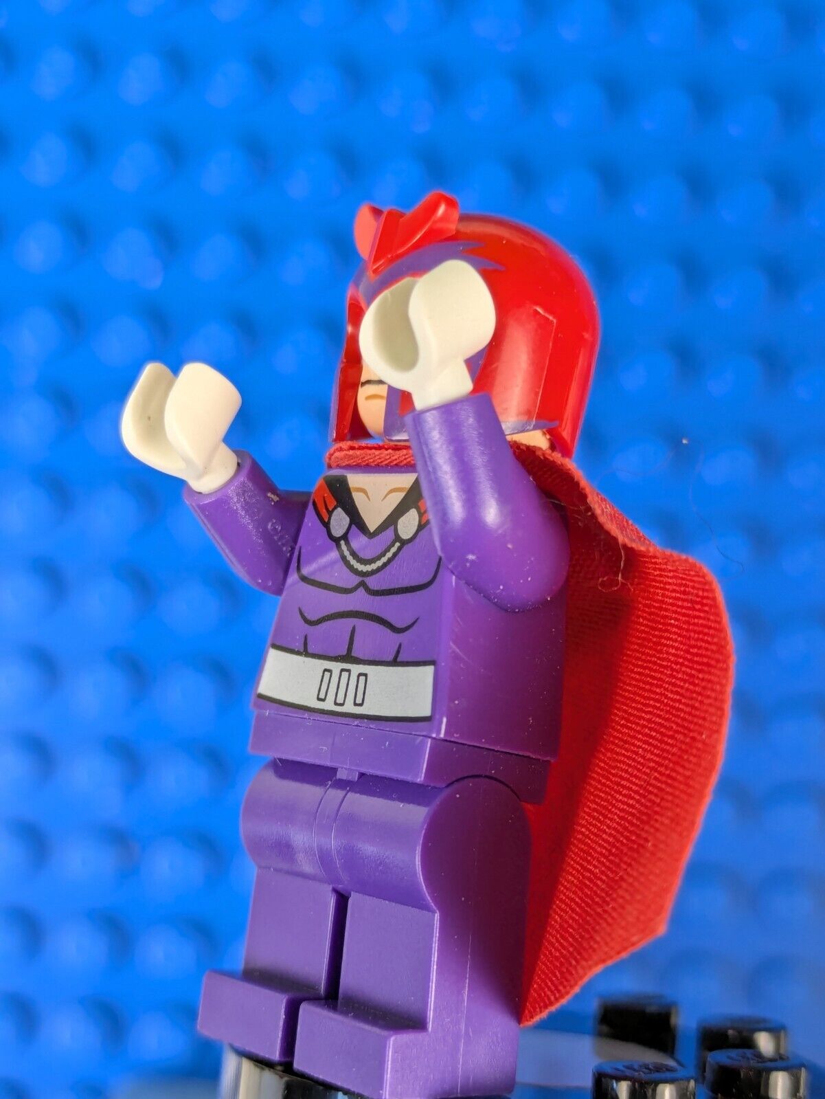 Lego Super Heroes: X-Men: Magneto - Red Outfit sh0031 Set 6866