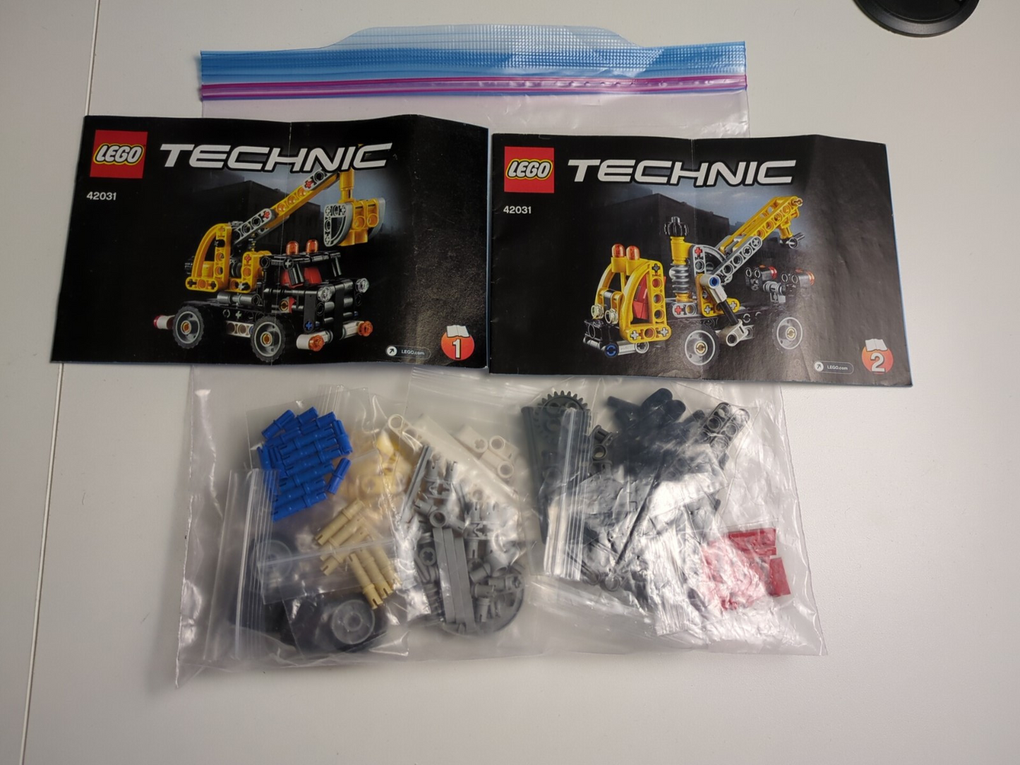 Lego Technic: Model: Construction: Cherry Picker Set 42031 - w/ Instructions