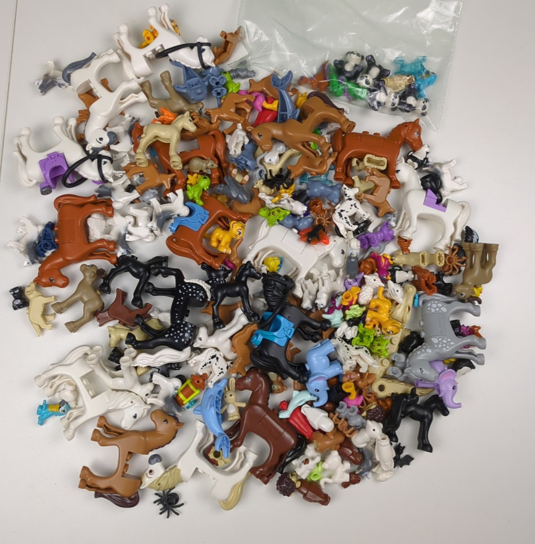 Lego Animal: Random Minifigure Animals - Assorted (Puppy/Dog/Owl/Panda/Horse)