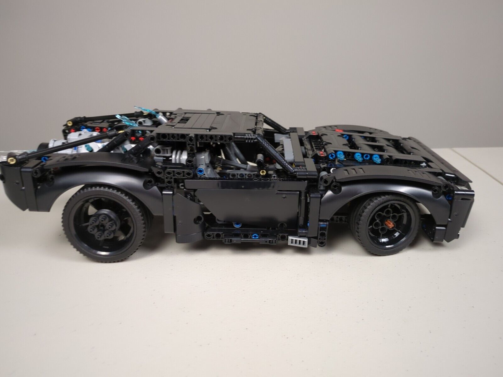 Lego Technic: Super Heroes: The Batman - Batmobile Set 42127