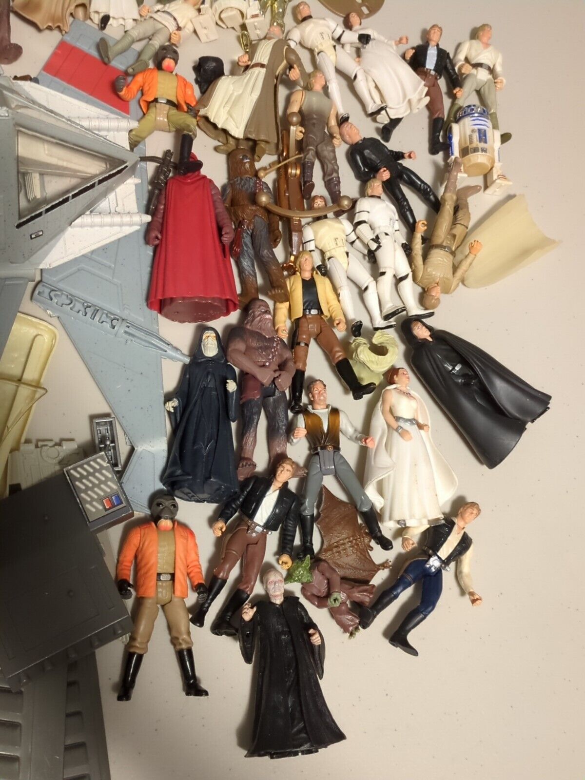 Star Wars Power of the Force Bundle Kenner Throne Room, T-16 Sky Hopper & More!